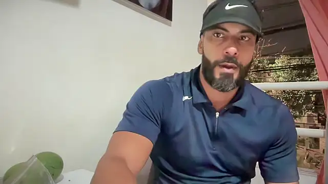 romeolovedark online show from November 2025 12:32:02 AM