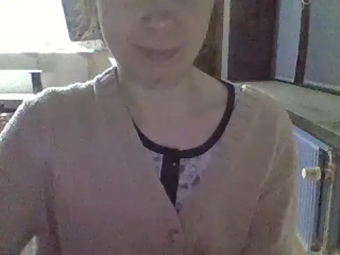 Moi Lina online show from February 2025 11:11:01 PM