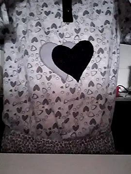 Moi Lina online show from November 2025 01:00:02 PM