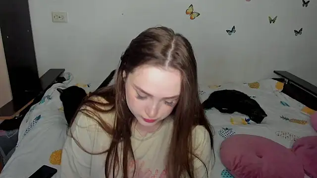 Snapshot of NataliEvans chatting on May 2026 08:38:02 PM NataliEvans online show from May 2026 08:38:02 PM
