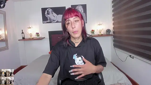 Snapshot of Mariana_Joness chatting on January 2025 01:56:02 AM Mariana Joness online show from January 2025 01:56:02 AM