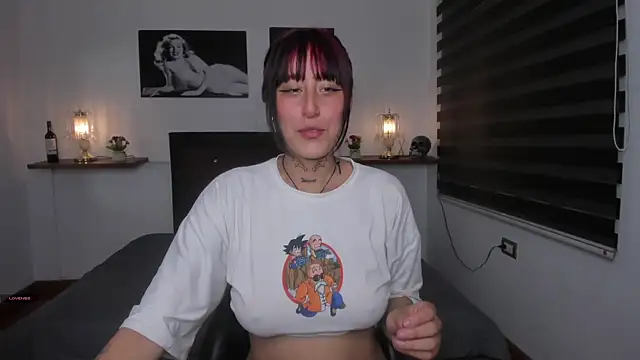 Snapshot of Mariana_Joness chatting on February 2025 02:40:01 AM Mariana Joness online show from February 2025 02:40:01 AM