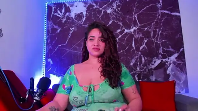 HannaMiillsxh online show from February 2026 01:12:02 PM