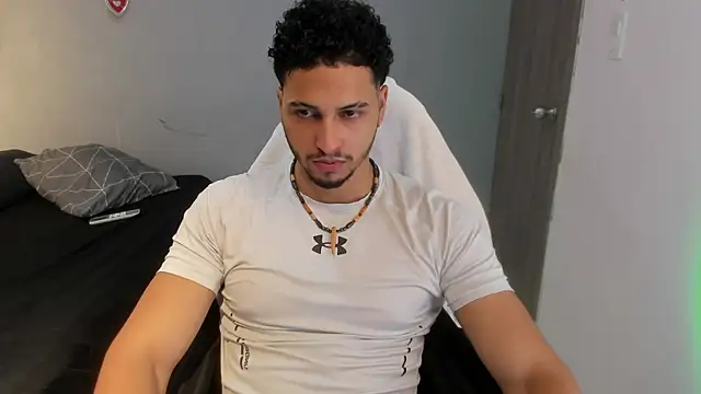 Snapshot of Kris_Khalifa69 chatting on July 2026 01:30:02 AM Kris Khalifa69 online show from July 2026 01:30:02 AM