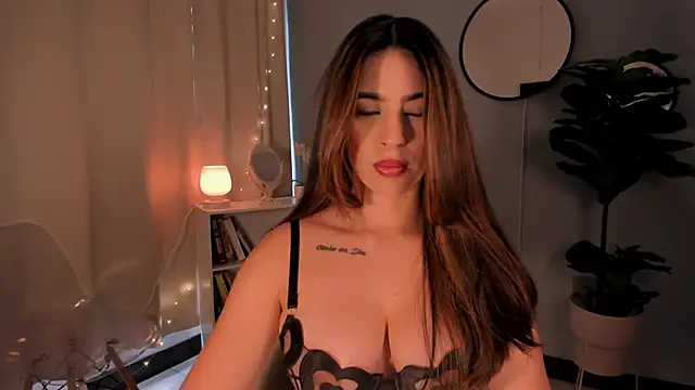 LiaPearce online show from October 2025 12:24:02 PM