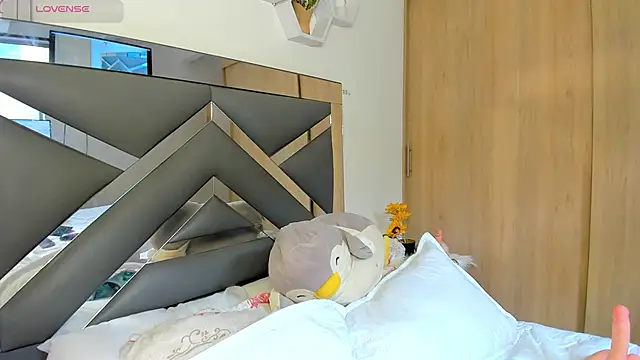 lexa cooper online show from February 2025 08:20:02 PM