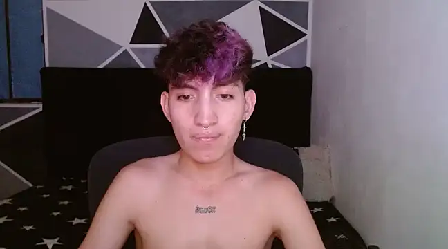 littlextreme online show from December 2024 07:06:02 AM