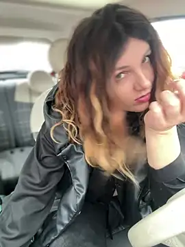 DaisyVibesss online show from March 2025 03:29:02 PM