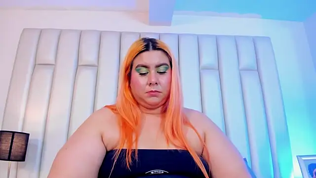 aandreaperez online show from February 2025 05:39:02 PM