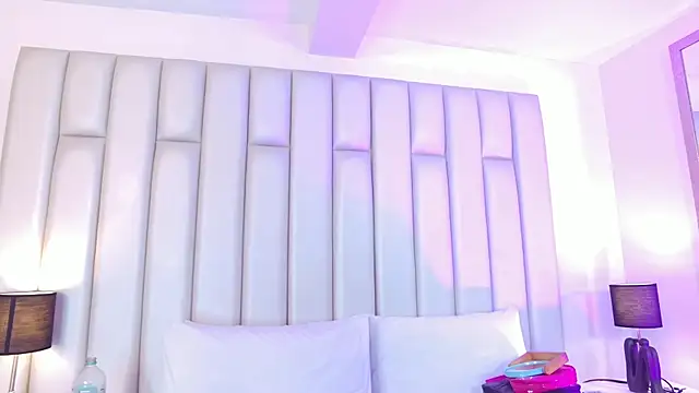 aandreaperez online show from March 2026 11:50:01 AM