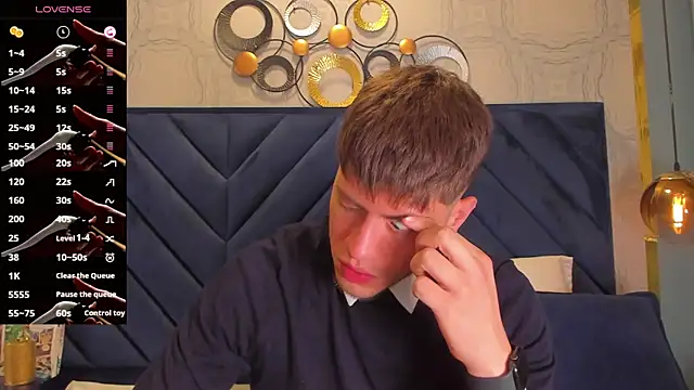 SebastianMaximoff online show from January 2025 12:01:02 PM