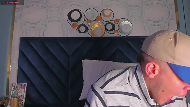 SebastianMaximoff online show from January 2025 12:02:02 PM