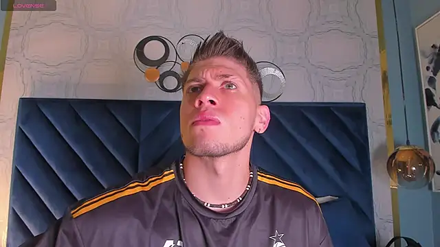 SebastianMaximoff online show from January 2025 11:56:02 AM