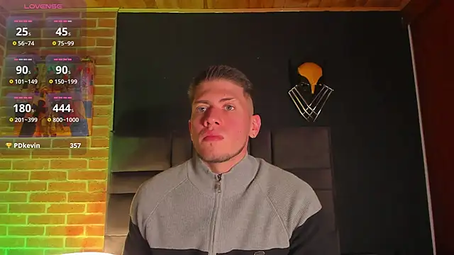 SebastianMaximoff online show from March 2025 04:25:01 PM