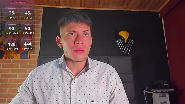 SebastianMaximoff online show from March 2025 11:32:01 AM