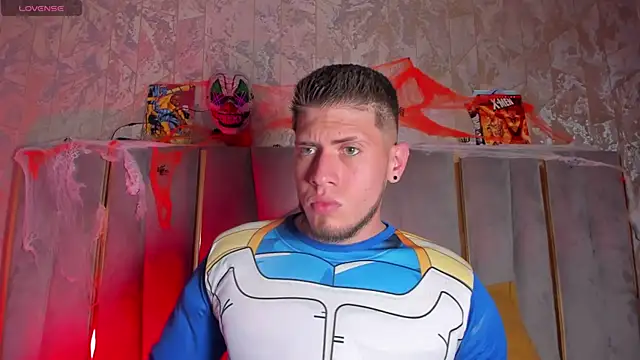 SebastianMaximoff online show from October 2025 07:37:01 PM