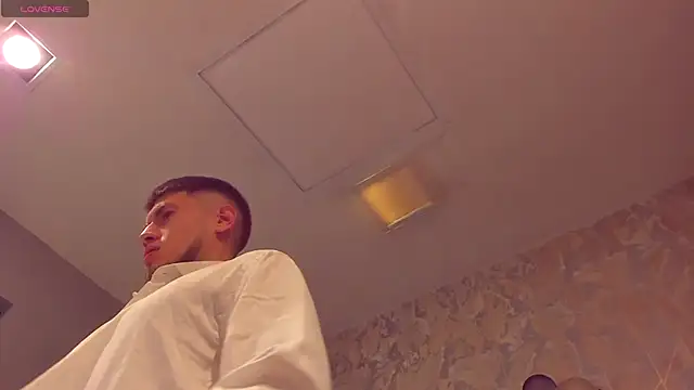 SebastianMaximoff online show from November 2025 07:15:01 PM