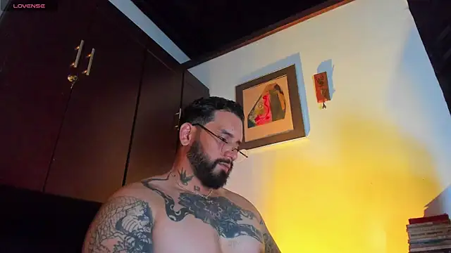 Snapshot of CamiloGray_ chatting on May 2026 02:45:01 PM CamiloGray online show from May 2026 02:45:01 PM