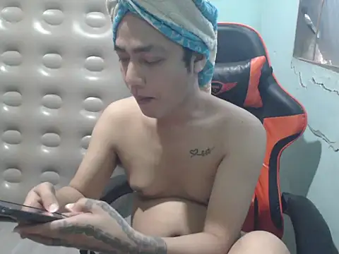 itsmacky4u online show from September 2025 04:39:02 AM