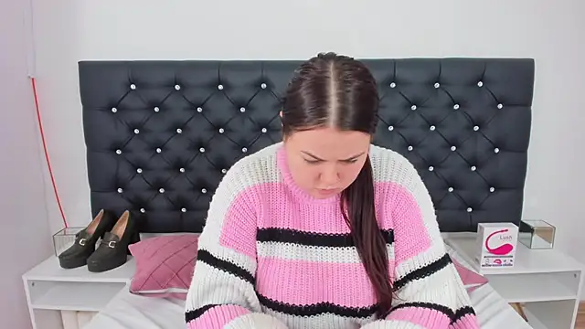 EvaLick online show from December 2024 10:10:02 AM