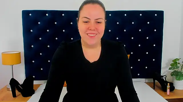EvaLick online show from May 2026 06:42:02 AM