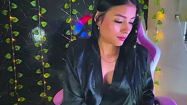 Snapshot of adda_mancini chatting on December 2024 02:28:02 AM adda mancini online show from December 2024 02:28:02 AM