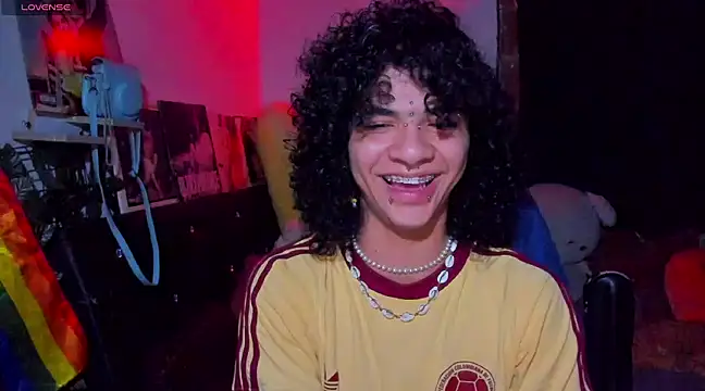 sweetvond  online show from February 2025 03:50:02 AM