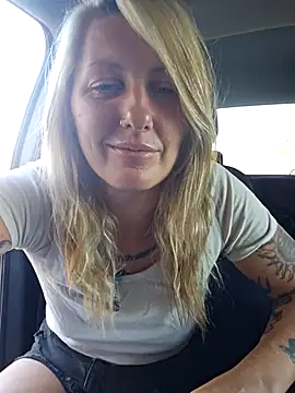 SheIsSomething online show from March 2025 12:05:02 AM