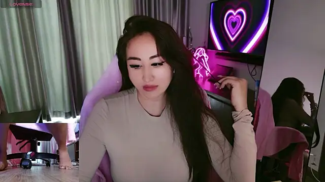 AsianQueens online show from October 2025 03:21:02 AM