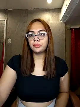 Snapshot of _MissKhimberlyXxx_ chatting on April 2026 06:21:01 PM MissKhimberlyXxx online show from April 2026 06:21:01 PM