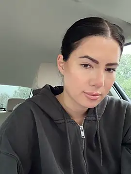 clairewntr online show from October 2025 03:32:02 PM