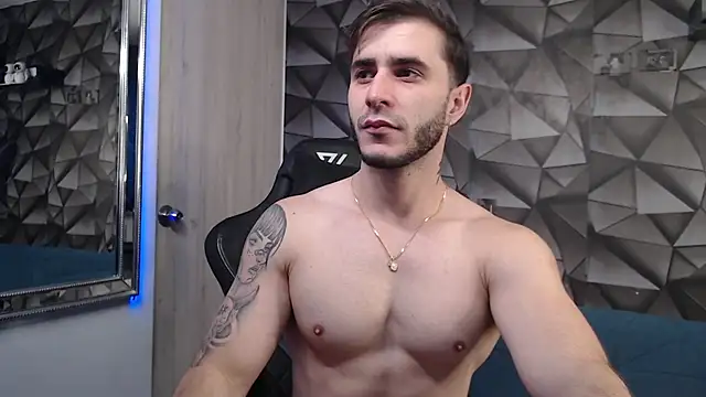 Latino stud4u online show from November 2025 11:54:01 PM