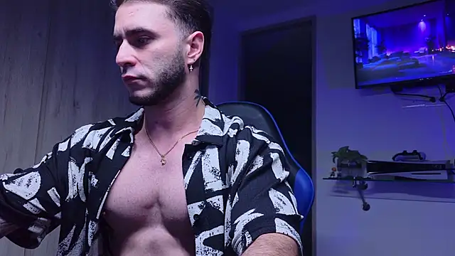 Snapshot of Latino_stud4u chatting on June 2026 02:16:01 AM Latino stud4u online show from June 2026 02:16:01 AM