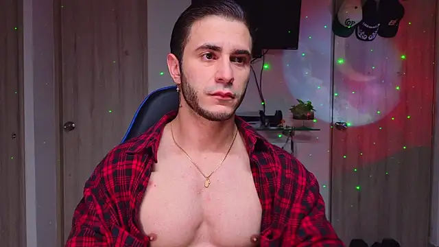Snapshot of Latino_stud4u chatting on August 2026 12:21:01 AM Latino stud4u online show from August 2026 12:21:01 AM