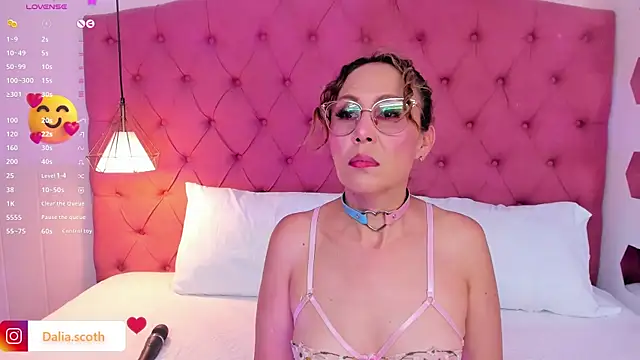 DaliaScoth online show from February 2025 07:31:02 PM