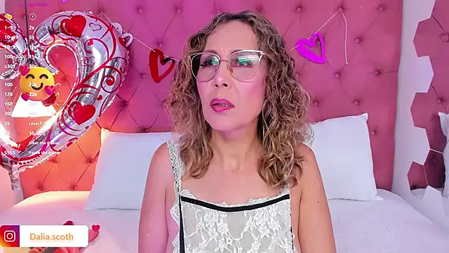 DaliaScoth online show from February 2025 07:31:02 PM