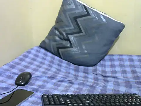 castistee online show from November 2025 05:25:02 PM