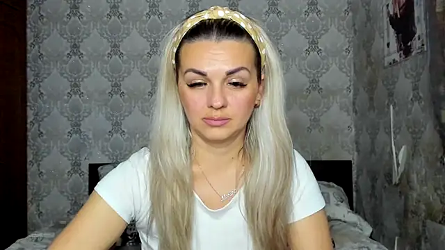 NicoletMoore online show from December 2024 11:46:02 PM