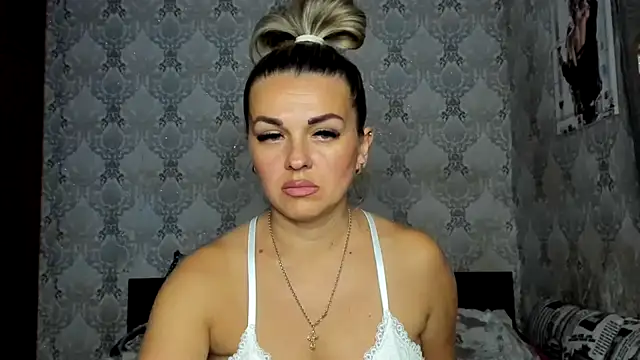 NicoletMoore online show from September 2025 07:28:02 PM