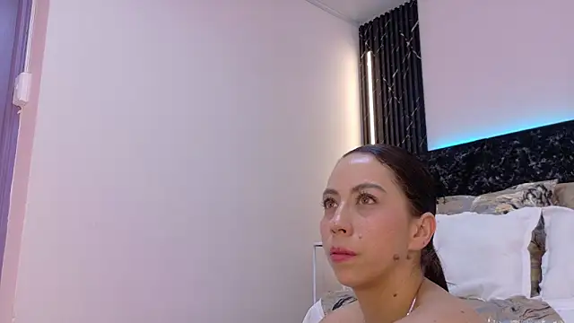 niky smit online show from January 2025 05:53:01 PM