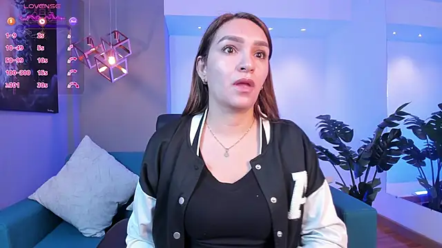 miataylorr1 online show from October 2025 11:45:02 AM