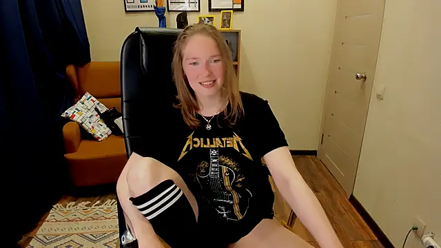  fiona Love online show from May 2026 08:07:02 PM