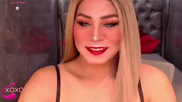 QUEEN GIAMOORE69 online show from September 2025 09:52:02 PM