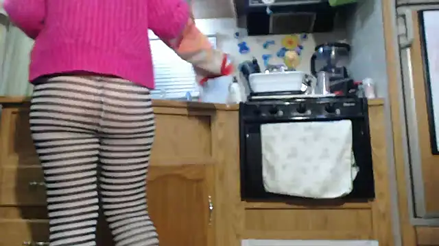 sexyinpantyhose online show from December 2024 08:44:02 AM