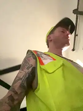 Snapshot of Mackwood89 chatting on September 2025 09:27:01 PM Mackwood89 online show from September 2025 09:27:01 PM