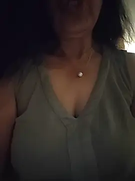 Snapshot of Susannemilf chatting on February 2026 01:48:01 AM Susannemilf online show from February 2026 01:48:01 AM