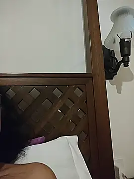 Snapshot of Susannemilf chatting on February 2026 01:09:02 AM Susannemilf online show from February 2026 01:09:02 AM