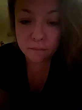 Snapshot of julimonroe chatting on December 2025 07:50:02 AM julimonroe online show from December 2025 07:50:02 AM