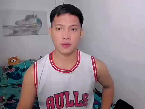 xSebastian19 online show from April 2026 06:49:02 PM