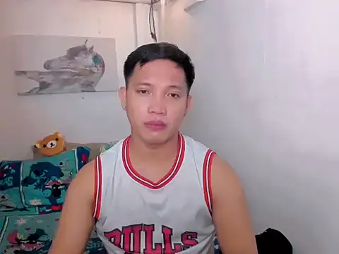 xSebastian19 online show from April 2026 05:07:01 PM